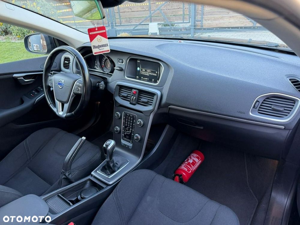 Volvo V40 - 14