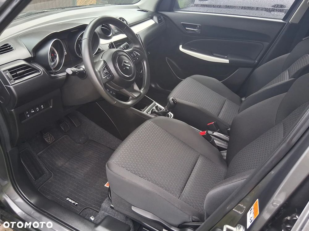 Suzuki Swift - 10