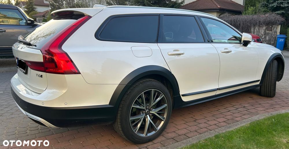 Volvo V90 Cross Country T6 AWD - 3