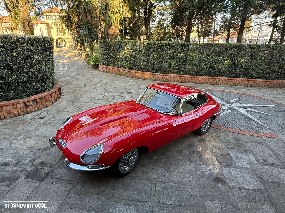 Jaguar E-Type - 1