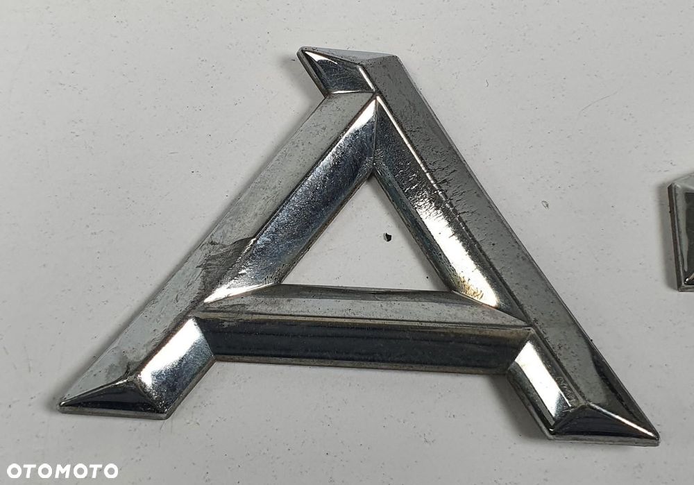 EMBLEMAT ZNACZEK LOGO AUDI A4 B5 8D5853741A - 3