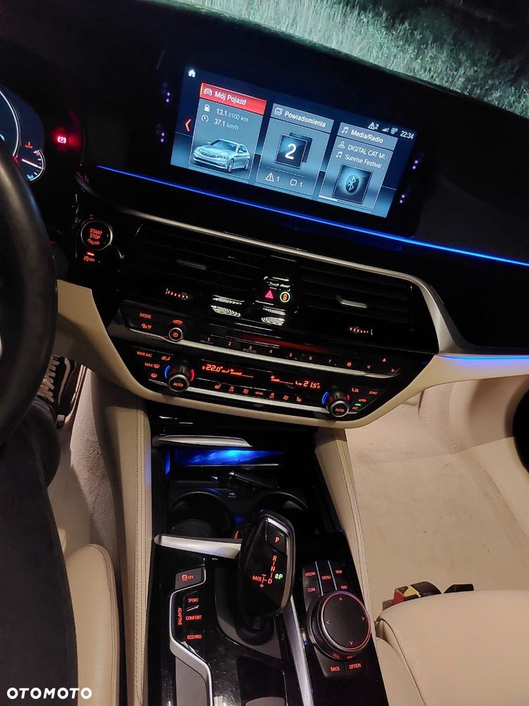 BMW Seria 5 530i GPF Luxury Line - 9