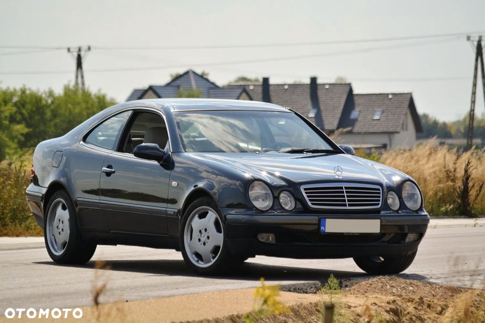 Mercedes-Benz CLK - 4