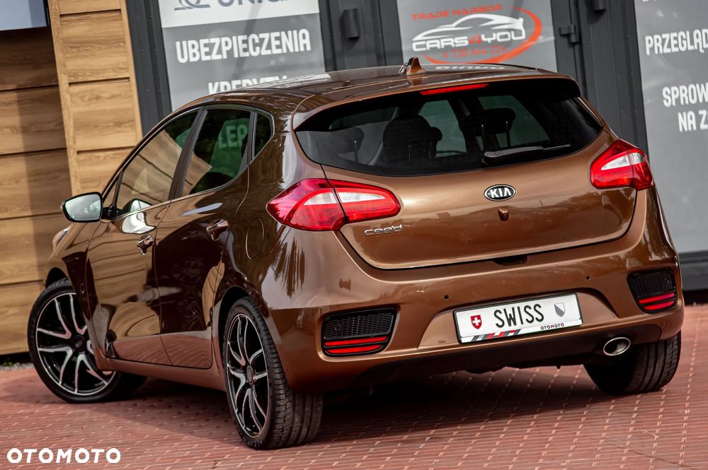 Kia Ceed 1.6 GDI DCT Vision - 10
