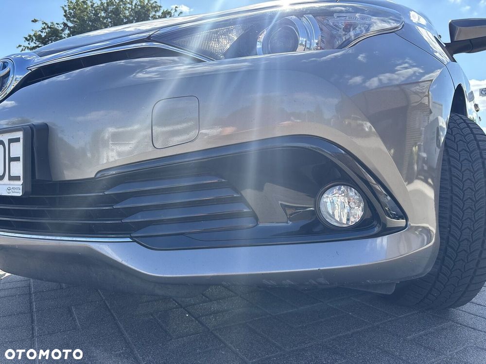 Toyota Auris - 13