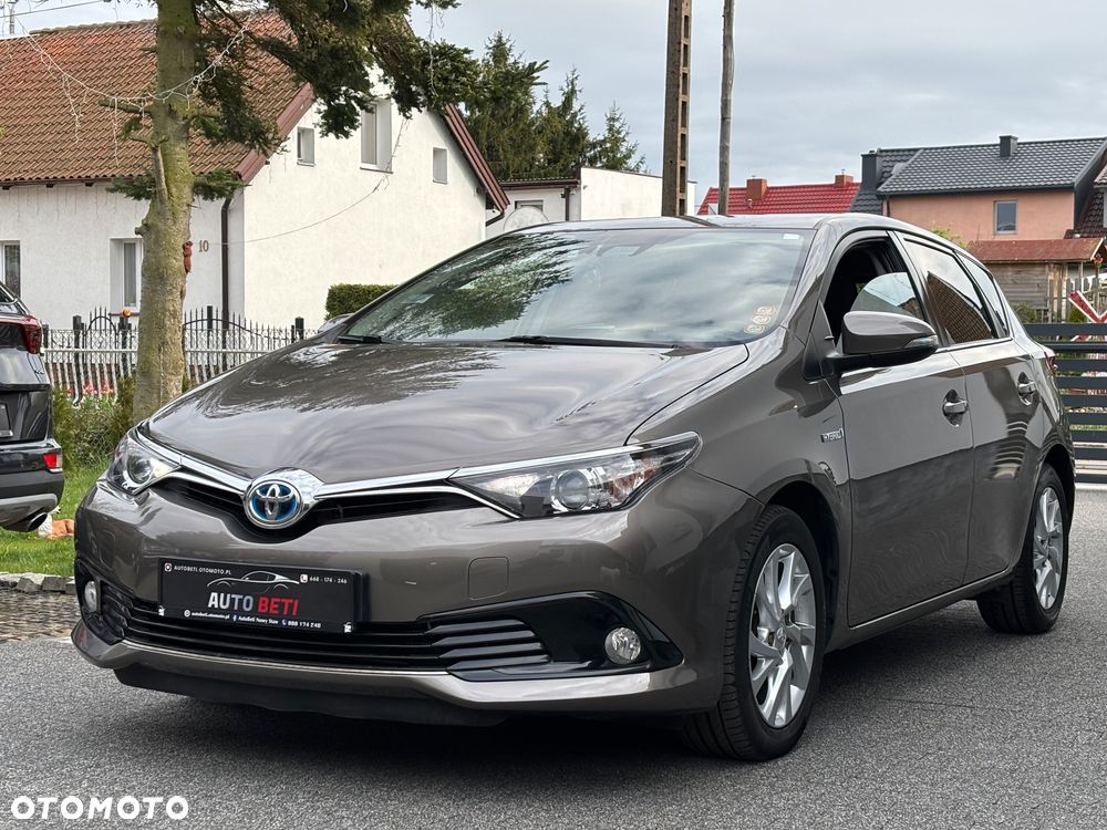 Toyota Auris 1.8 HSD Prestige NAVI - 36