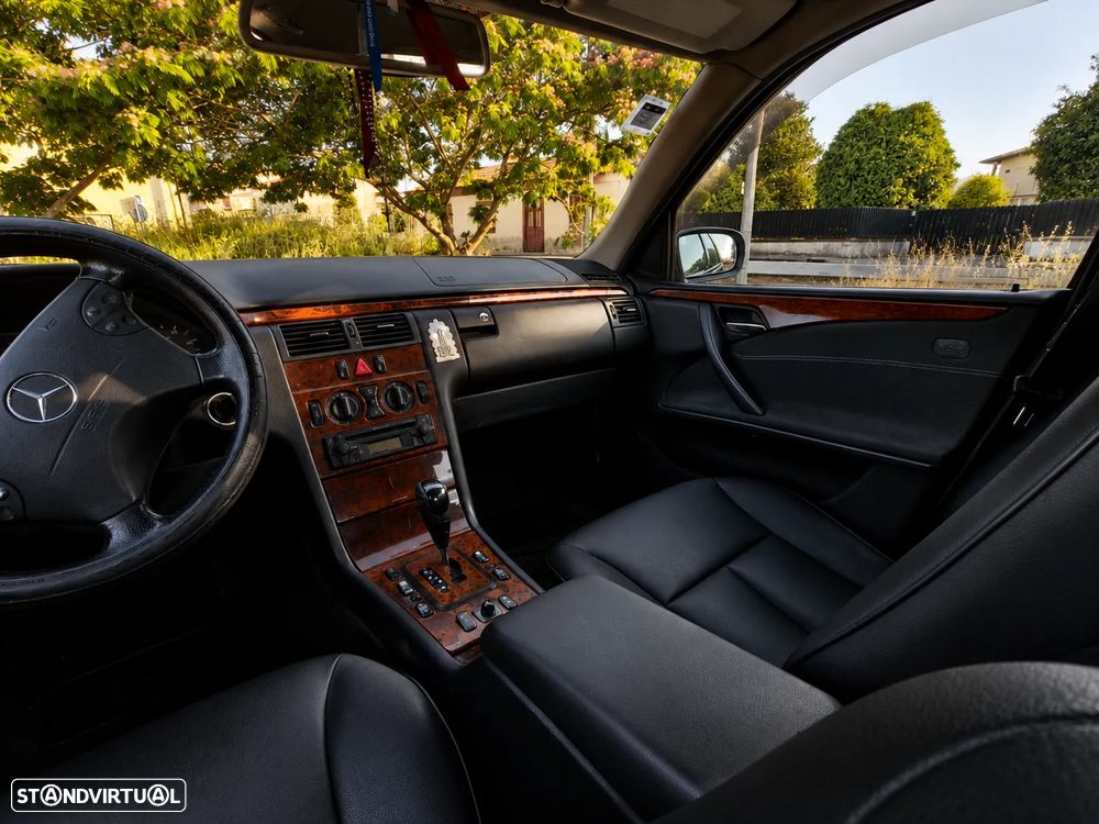 Mercedes-Benz E 220 - 9
