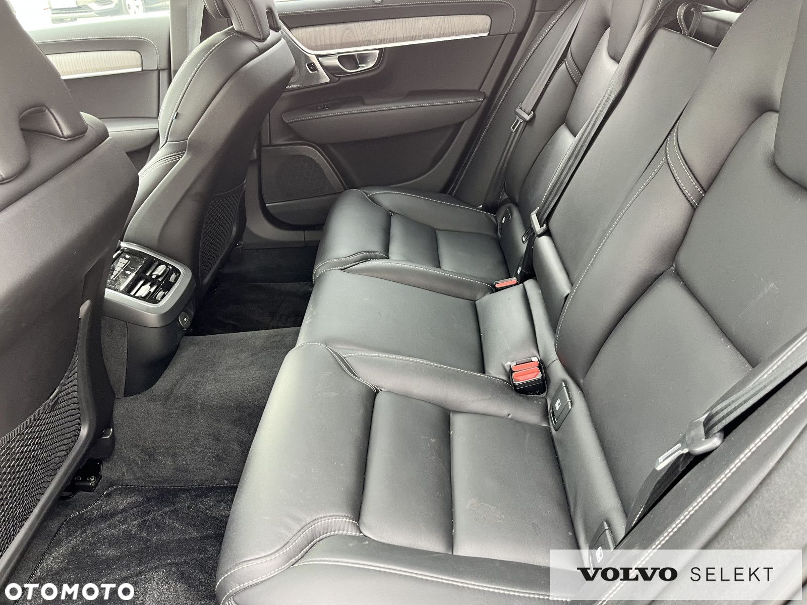 Volvo S90 - 25