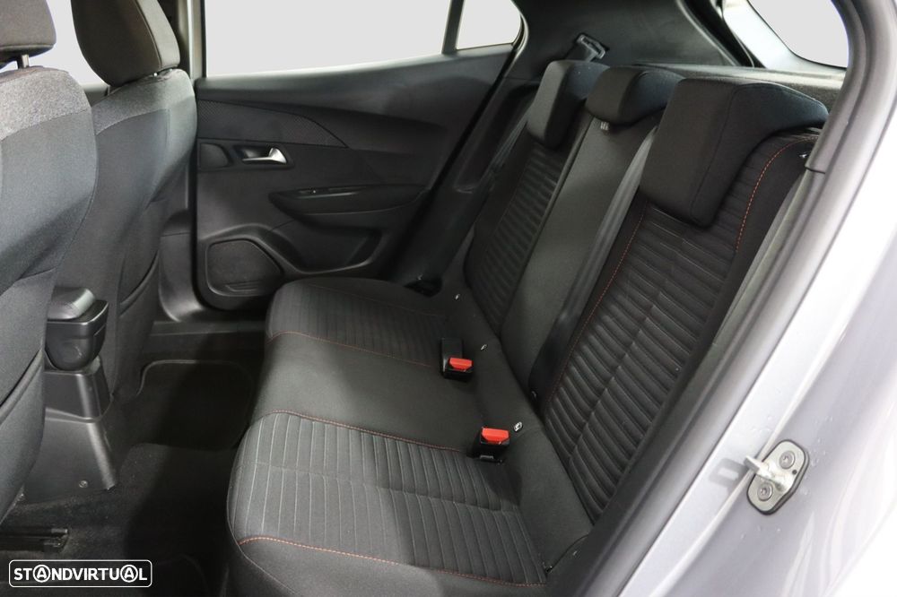 Peugeot 2008 - 13