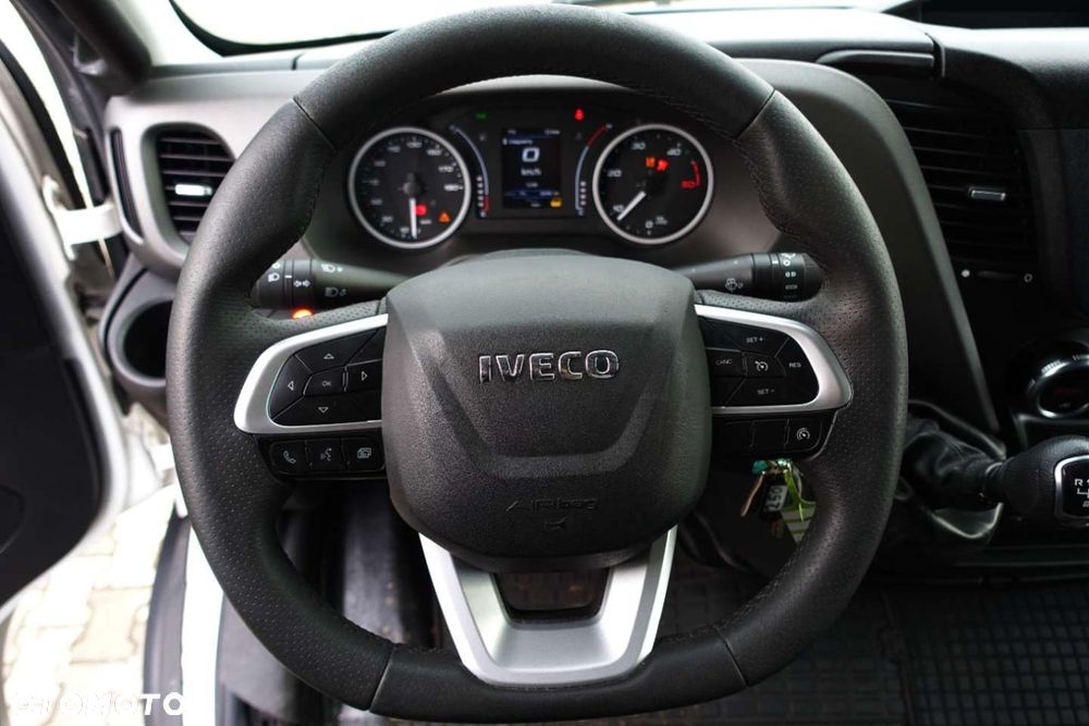 Iveco Daily 72C18 - 11