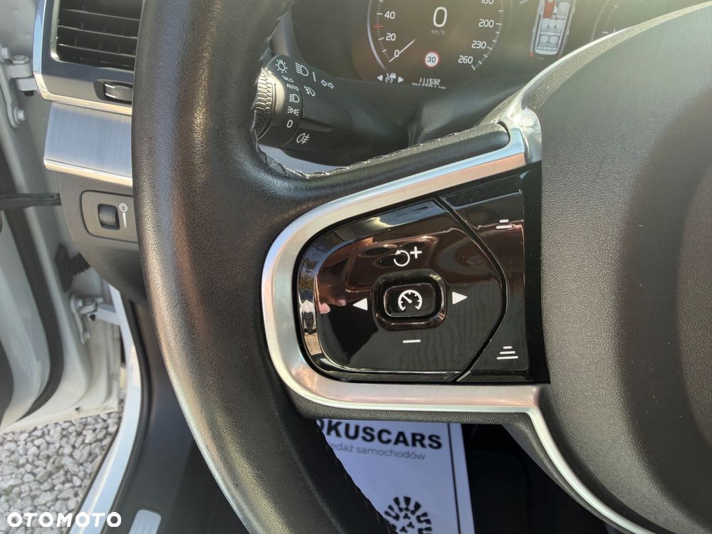 Volvo XC 90 B5 D AWD Momentum Pro 7os - 24