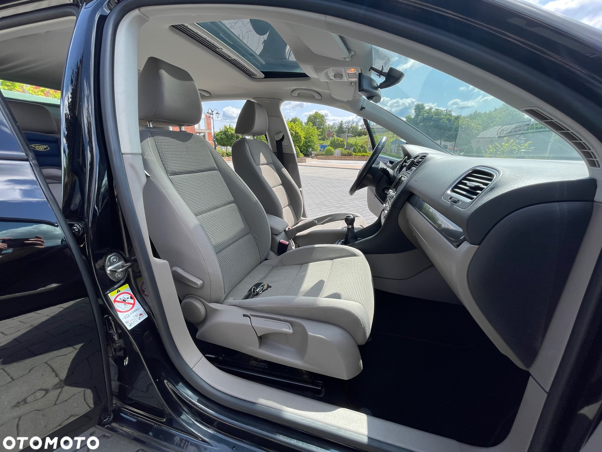 Volkswagen Golf 1.6 TDI DPF Trendline - 8