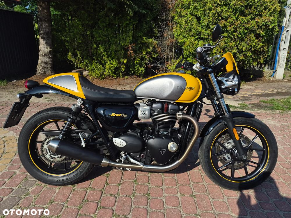 Triumph Street Twin - 3
