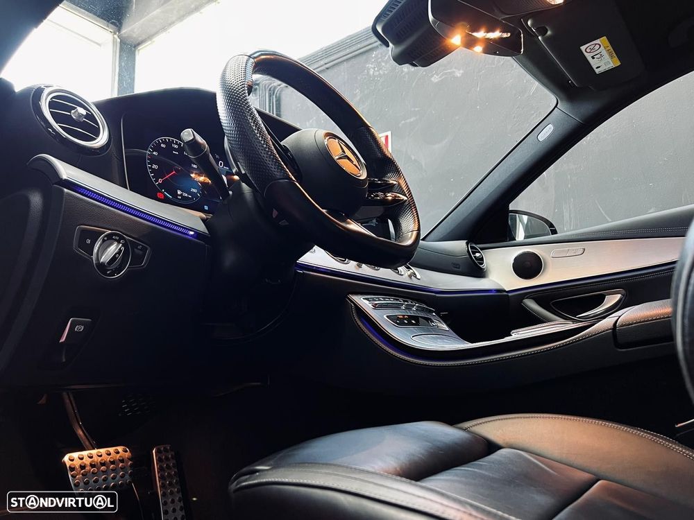 Mercedes-Benz E 300 de AMG Line - 18