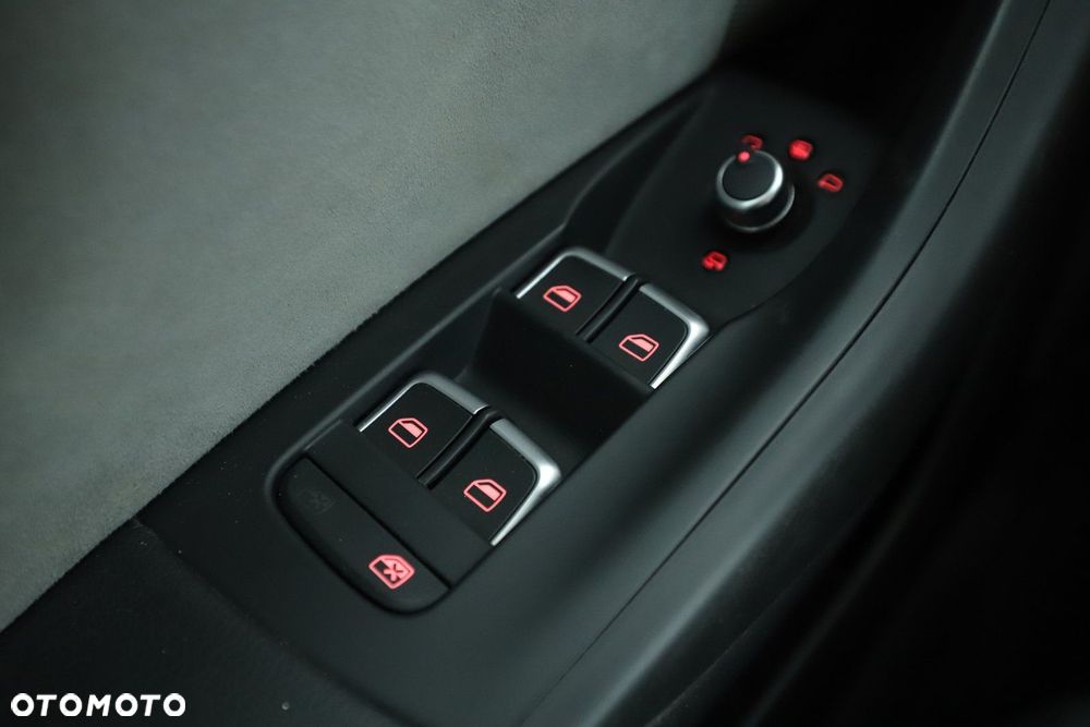 Audi Q3 - 18