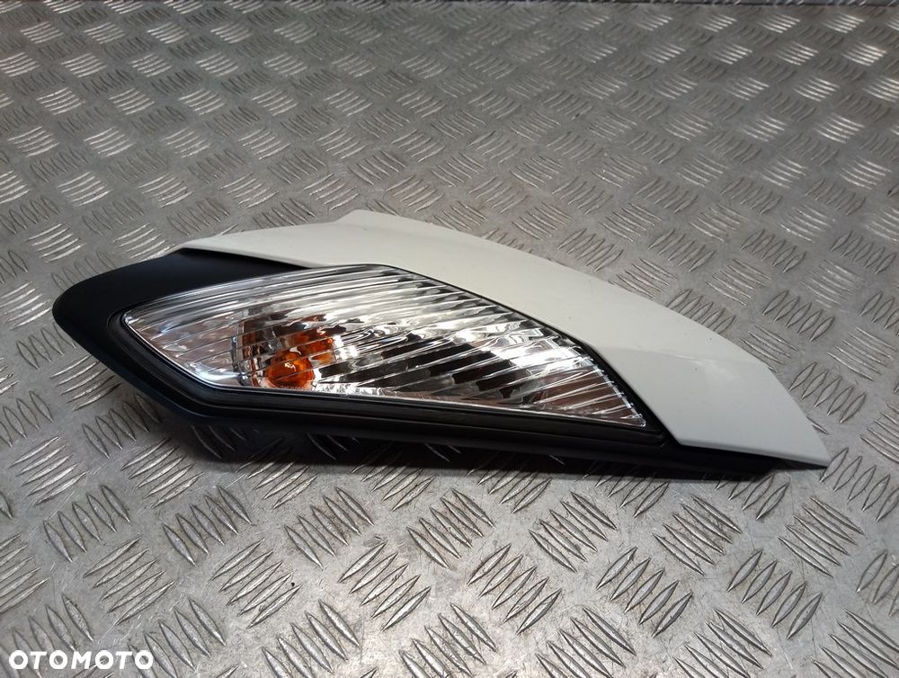 Kierunkowskaz przedni prawy BMW R 1200RT K26 10-14r   PN. 63137706408 - 3