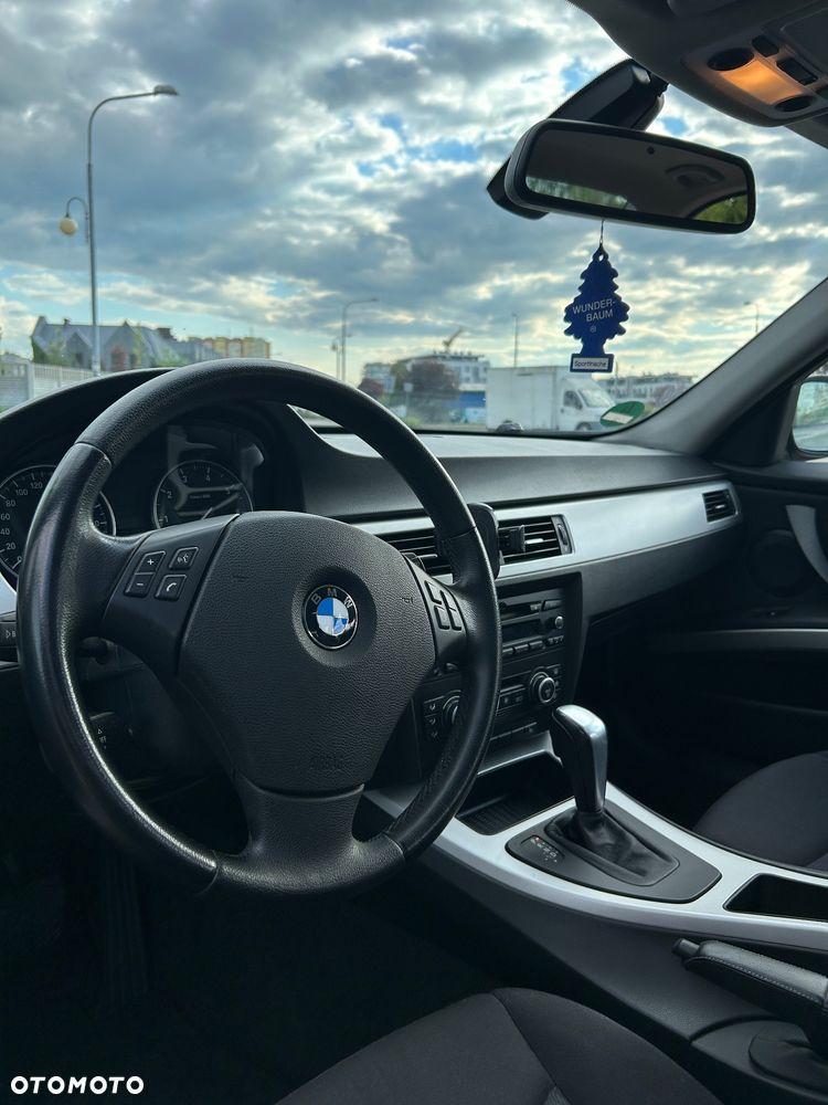 BMW Seria 3 - 21