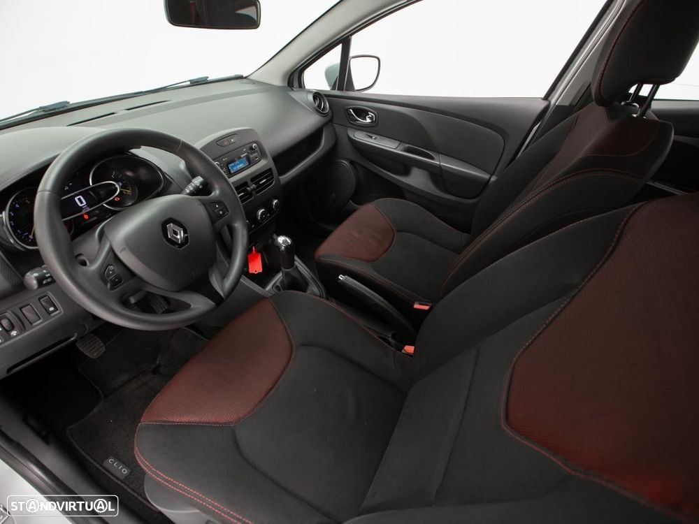 Renault Clio 1.5 Blue dCi Intens - 6