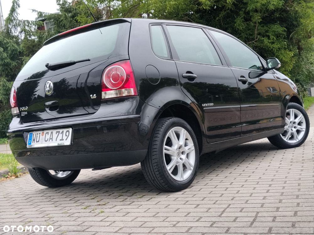 Volkswagen Polo 1.4 16V Trendline - 2