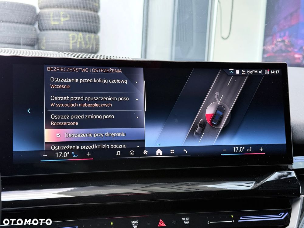 BMW Seria 5 520d xDrive - 39