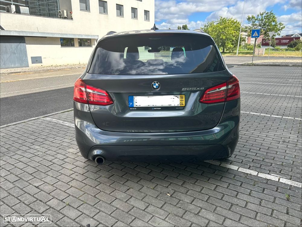 BMW 225xe Active Tourer - 4