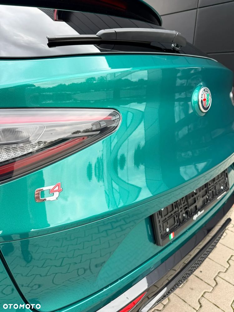 Alfa Romeo Stelvio 2.0 Turbo Intensa Q4 - 13