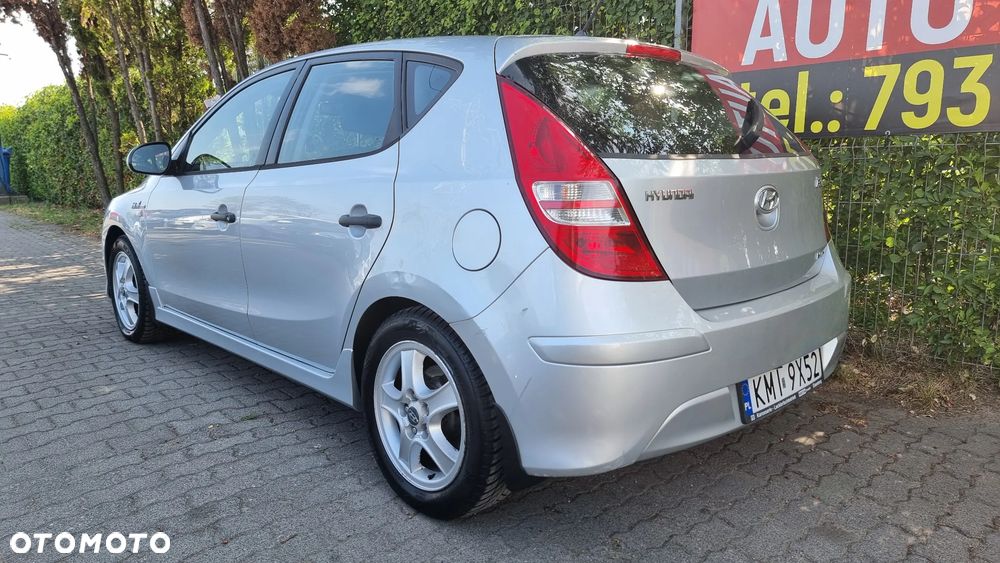 Hyundai i30 1.6 CRDi Premium - 24