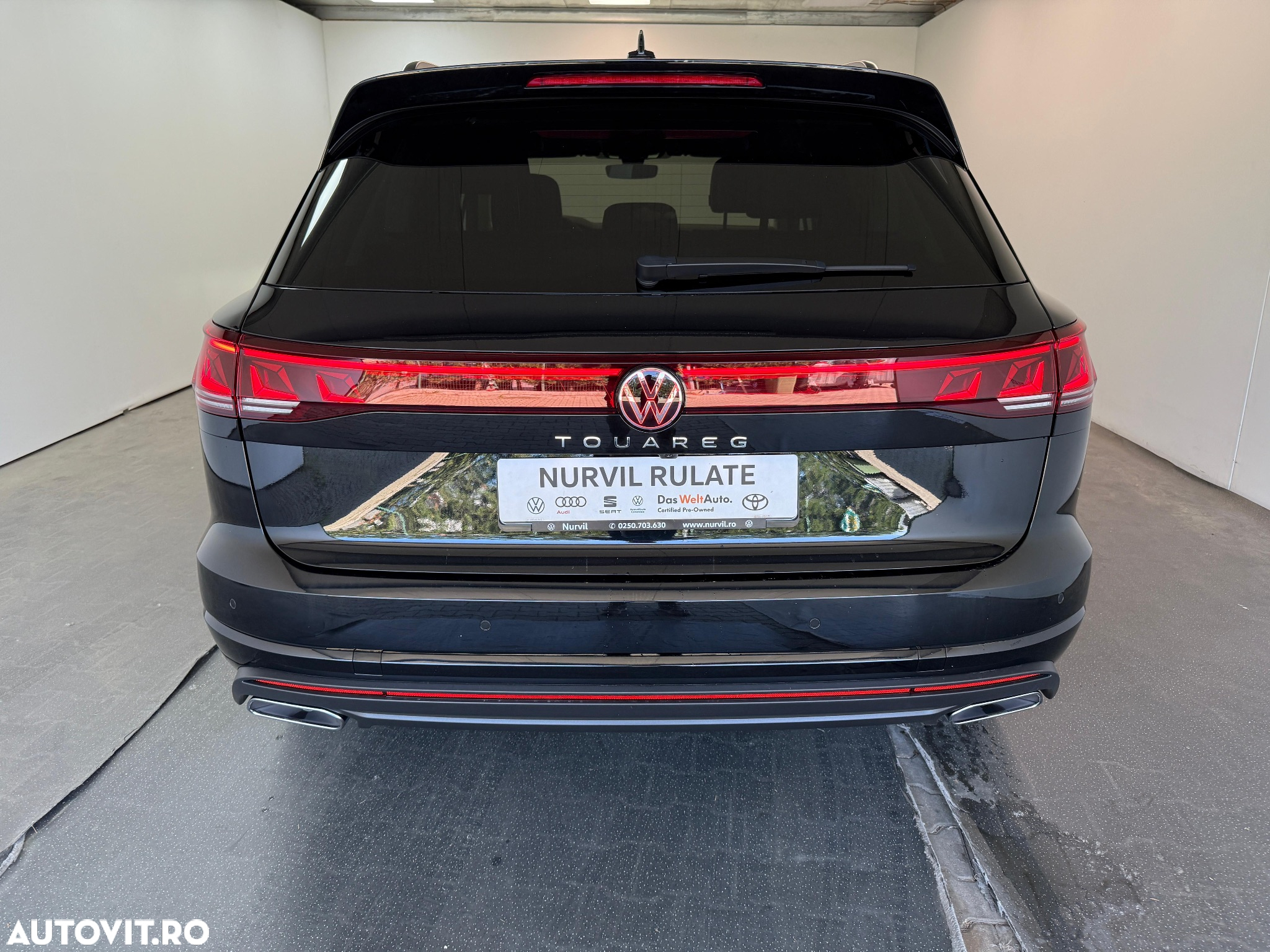 Volkswagen Touareg V6 TDI 4MOTION Elegance - 13