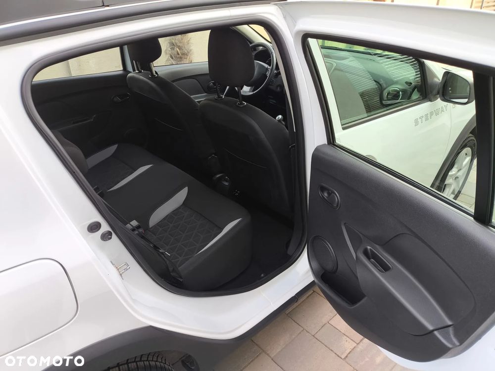 Dacia Sandero 1.5 dCi Laureate - 12