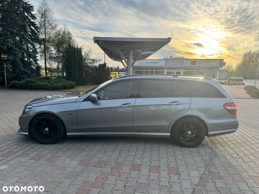 Mercedes-Benz Klasa E 350 CDI DPF 4Matic BlueEFFICIENCY 7G-TRONIC Avantgarde - 12