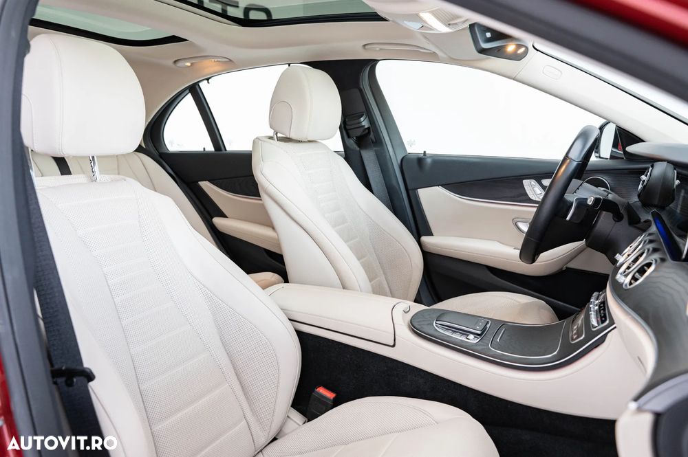 Mercedes-Benz E 300 9G-TRONIC Exclusive - 11