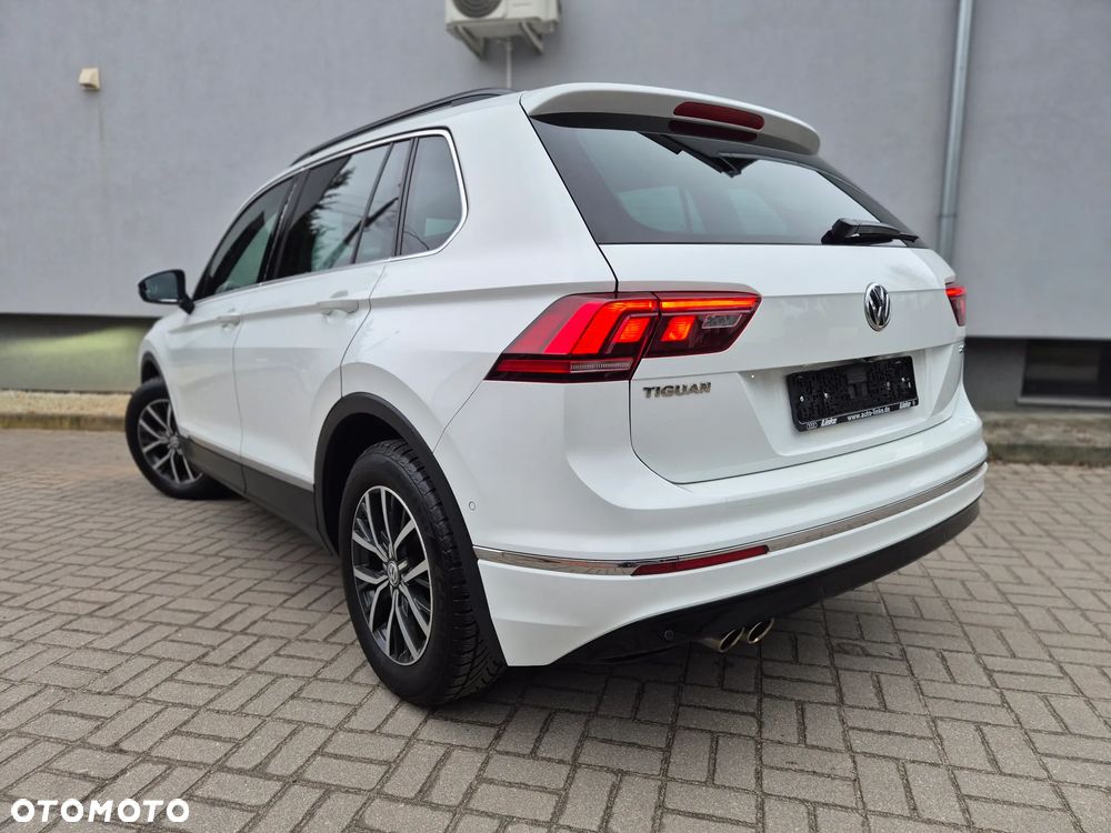 Volkswagen Tiguan 2.0 TDI SCR BlueMotion Technology Sport & Style - 4