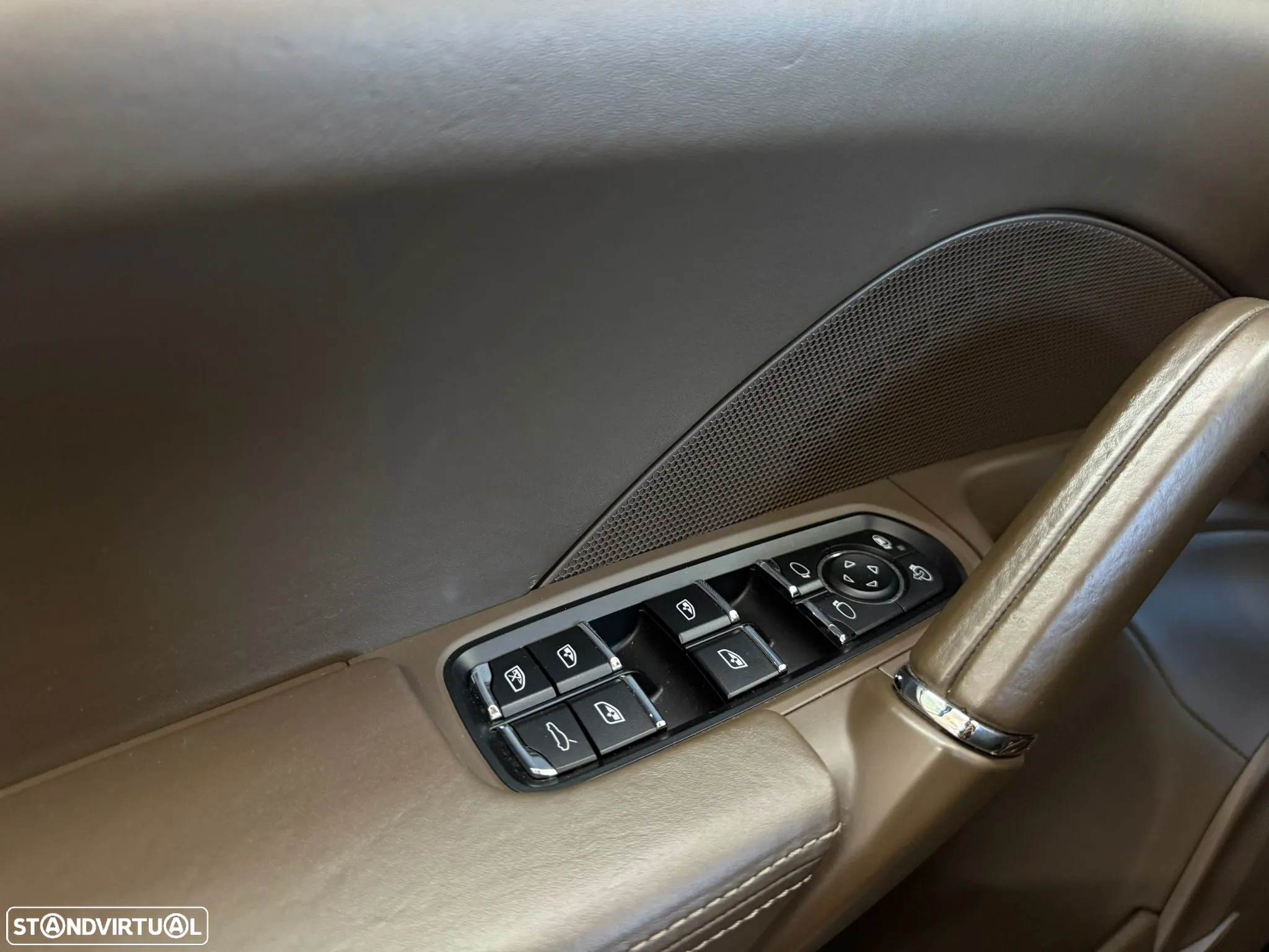 Porsche Cayenne S Hybrid - 35