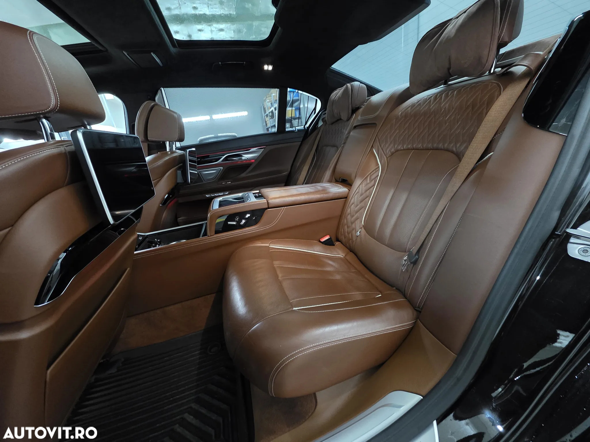 BMW Seria 7 730Ld xDrive - 14