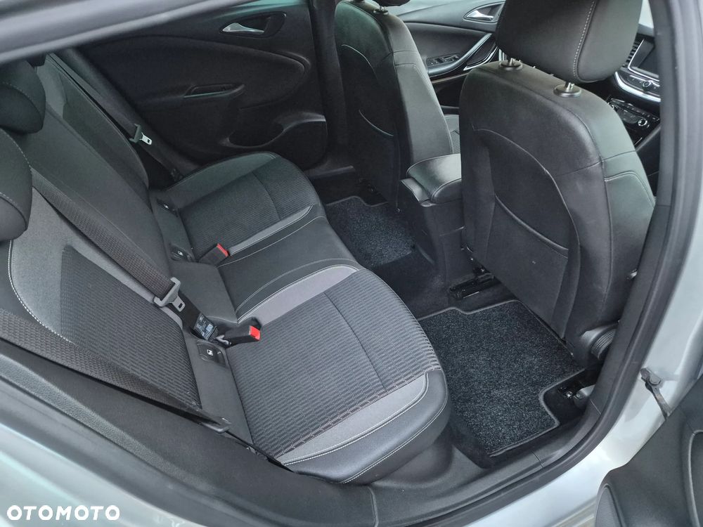 Opel Astra 1.2 Turbo Start/Stop Edition - 36