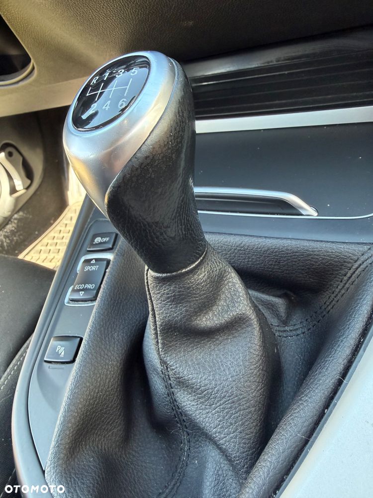 BMW Seria 1 116i - 20