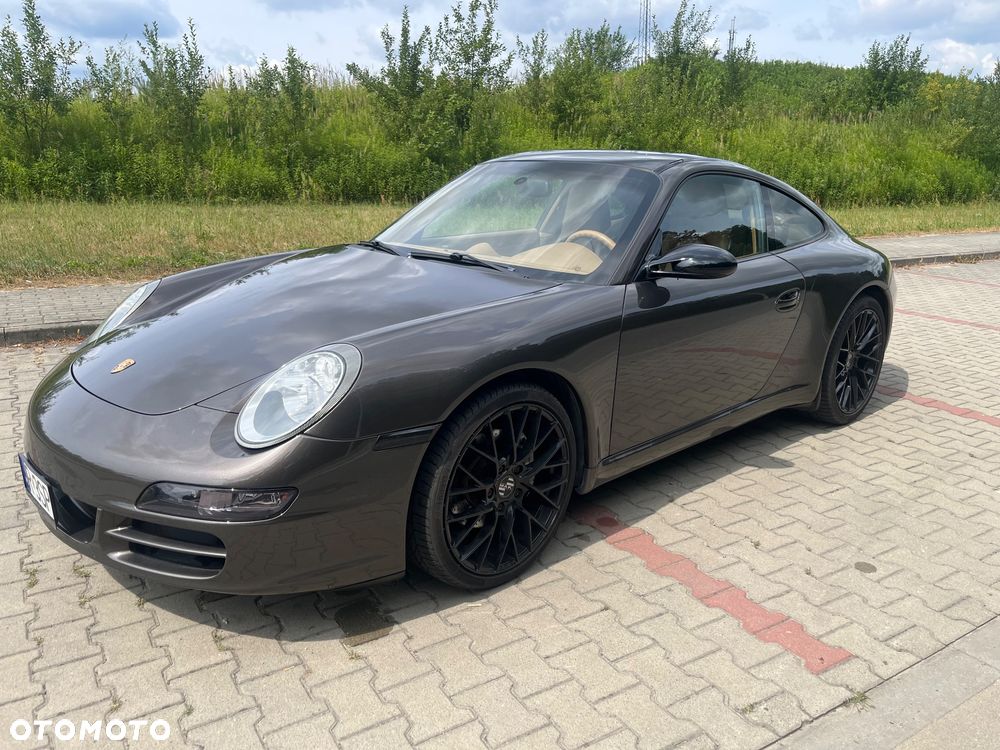 Porsche 911 Carrera - 1