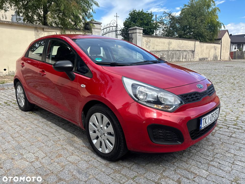 Kia Rio 1.2 Attract - 12