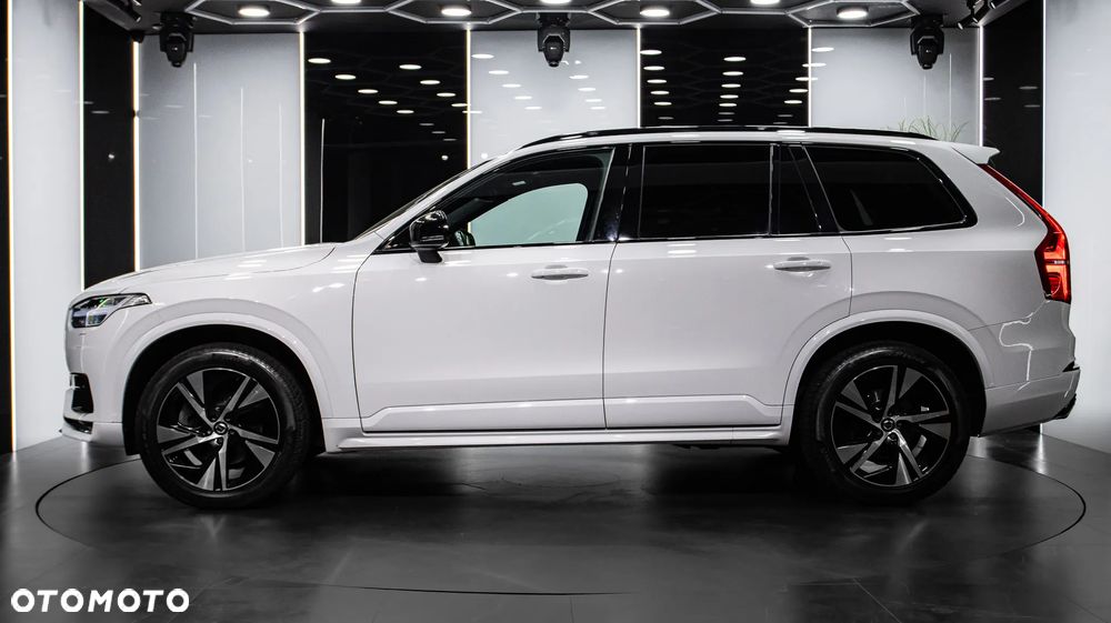 Volvo XC 90 B5 D AWD R-Design - 4