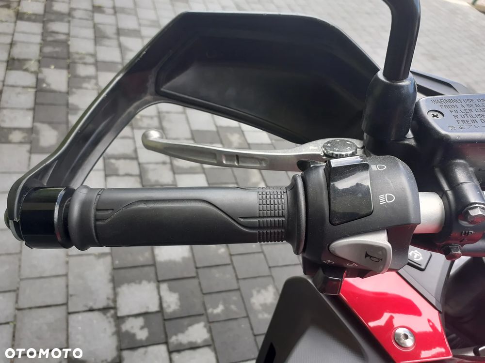 Honda VFR - 17
