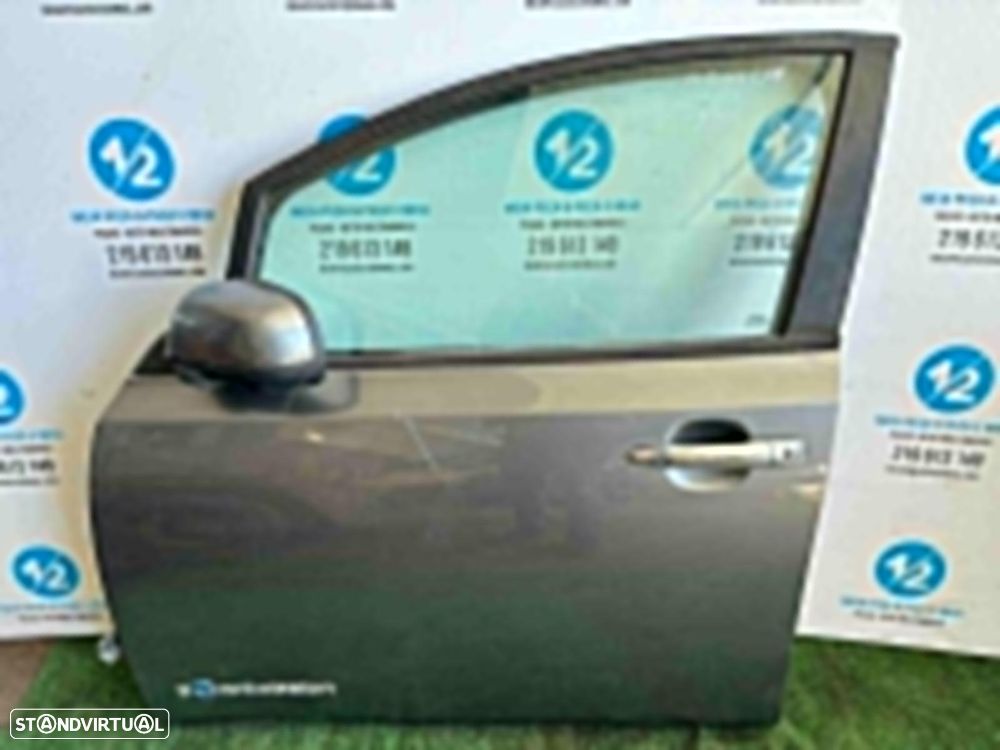 Porta frente esquerda Nissan Leaf de 2017 - 1