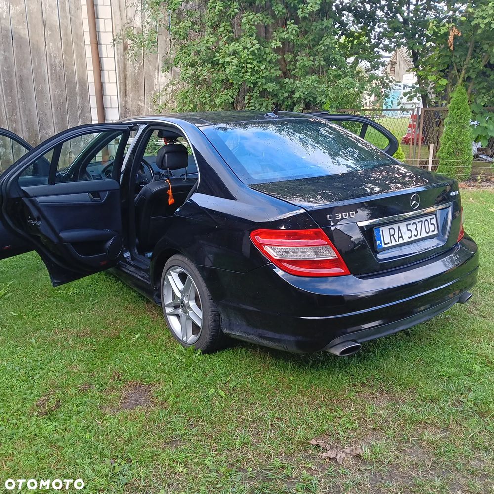 Mercedes-Benz Klasa C 300 7G-TRONIC - 20