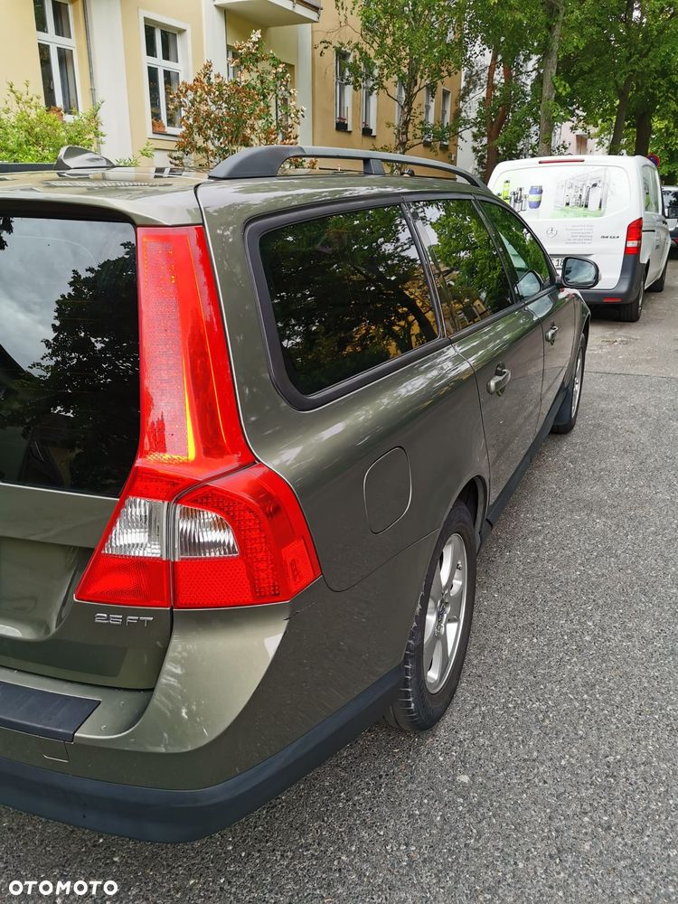 Volvo V70 2.5T Ocean Race - 10