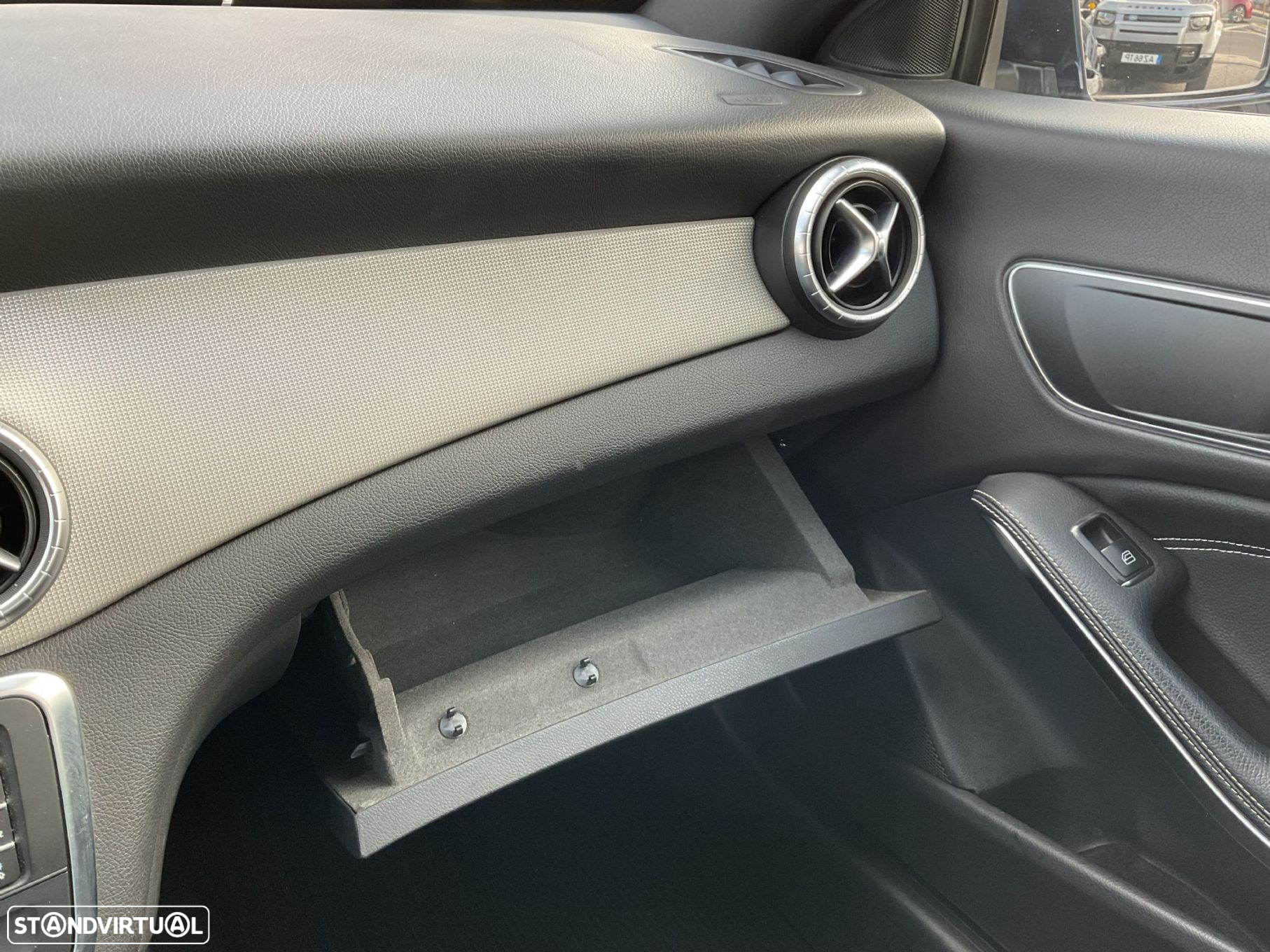 Mercedes-Benz CLA 180 d Urban - 40
