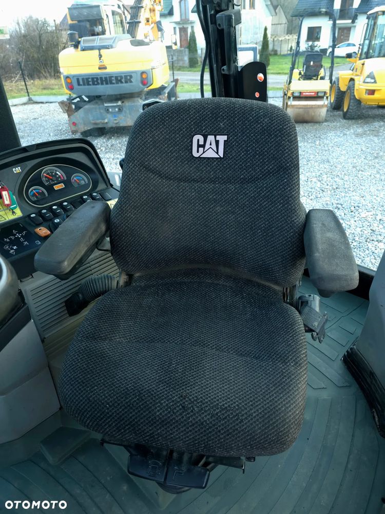 Caterpillar 432E - 24
