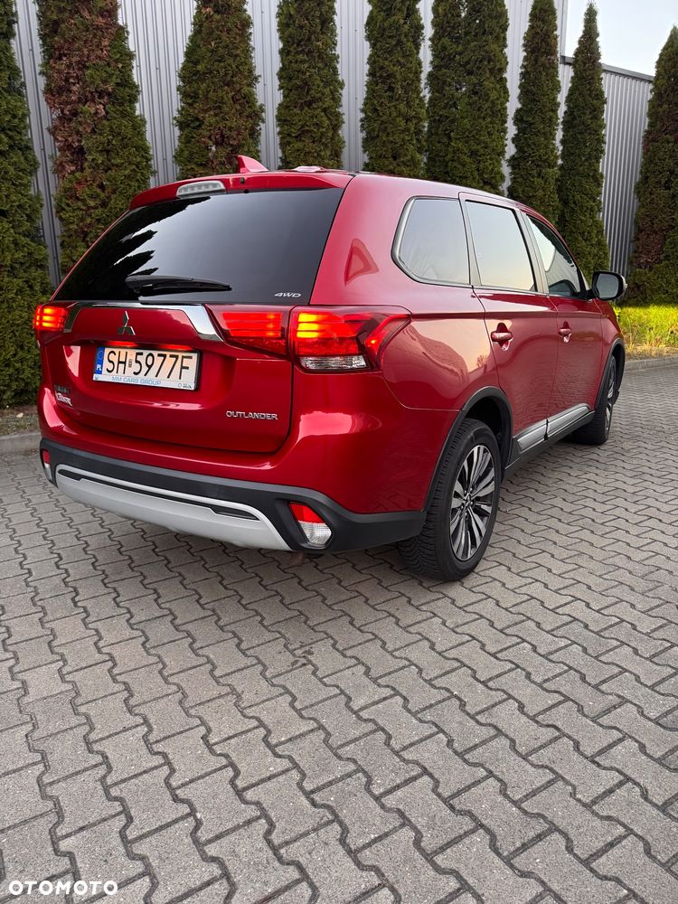 Mitsubishi Outlander - 19