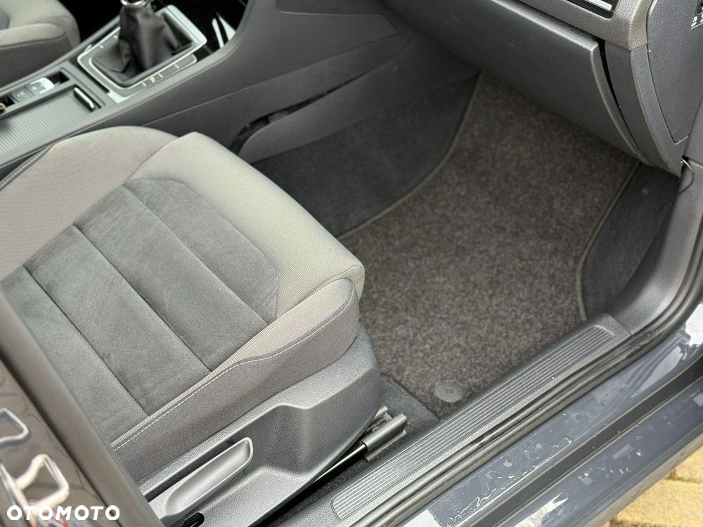 Volkswagen Golf 2.0 TDI (BlueMotion Technology) Highline - 8