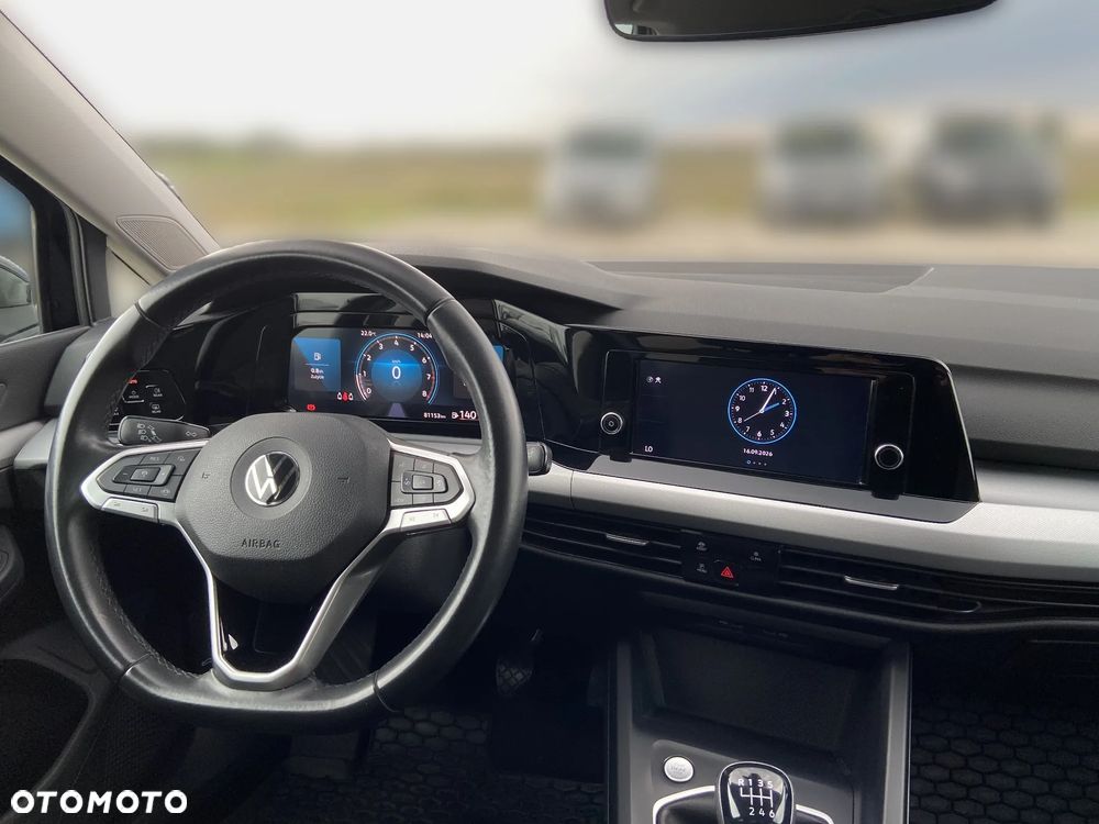 Volkswagen Golf - 24