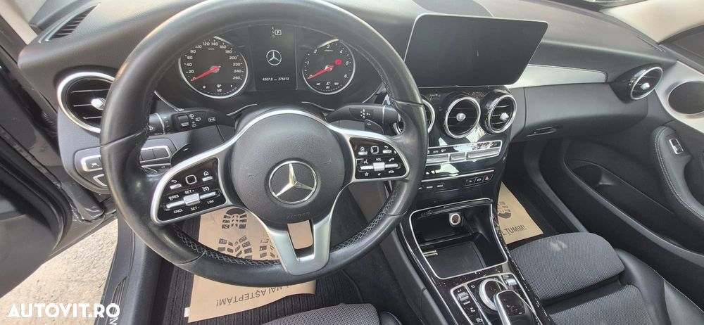 Mercedes-Benz C - 10