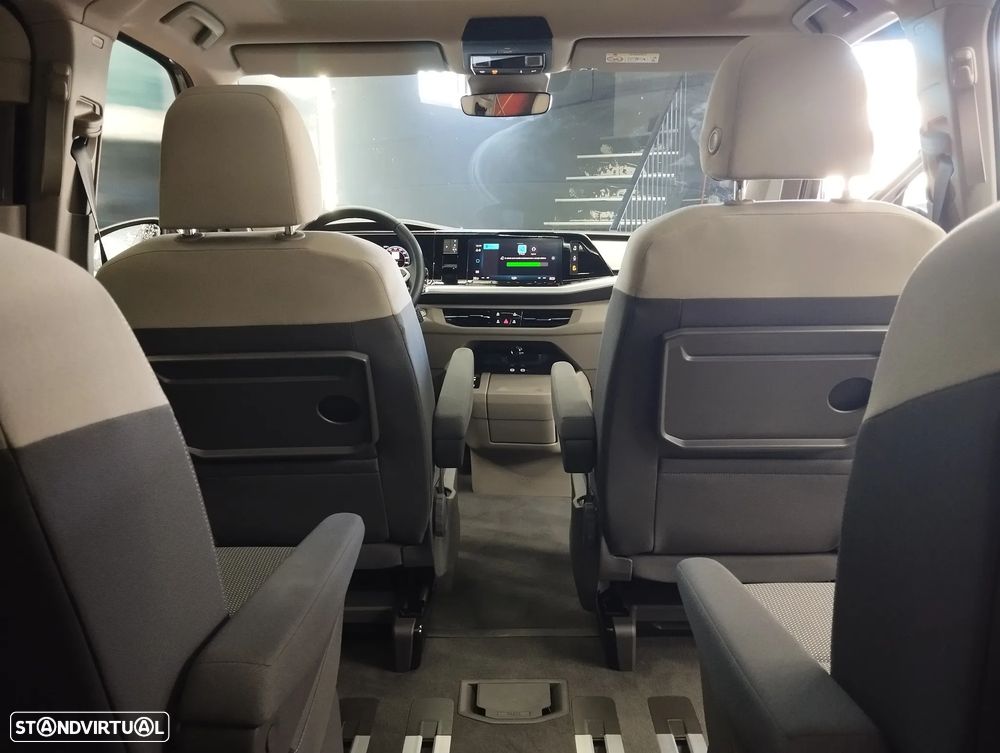 Volkswagen Multivan 1.5 TSI e-Hybrid Life DSG — fotografia 13